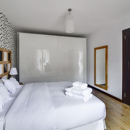 Big Stylish And Modern Apartment In Madrid Centre Eksteriør bilde