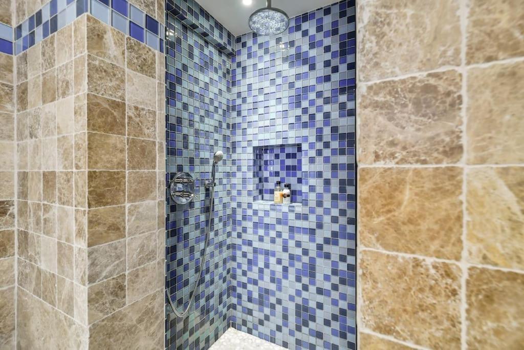 Big Stylish And Modern Apartment In Madrid Centre Eksteriør bilde