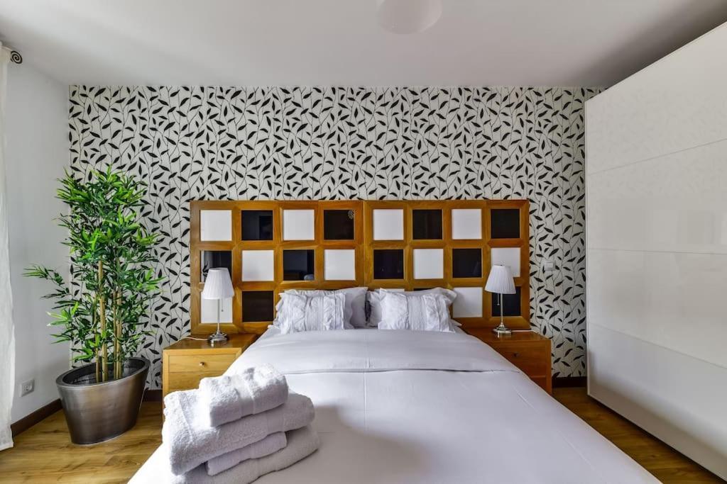 Big Stylish And Modern Apartment In Madrid Centre Eksteriør bilde